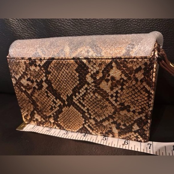 HOBO Jill Wristlet printed leather, Golden Snake NWT size of a small clutch! - Picture 3 of 9